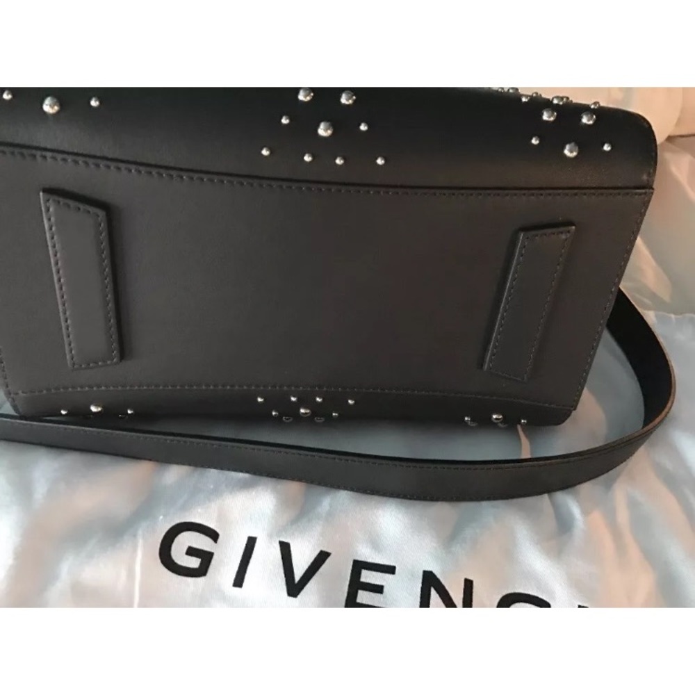 Brand new Givenchy Antigona limited edition - Picture 4 of 7
